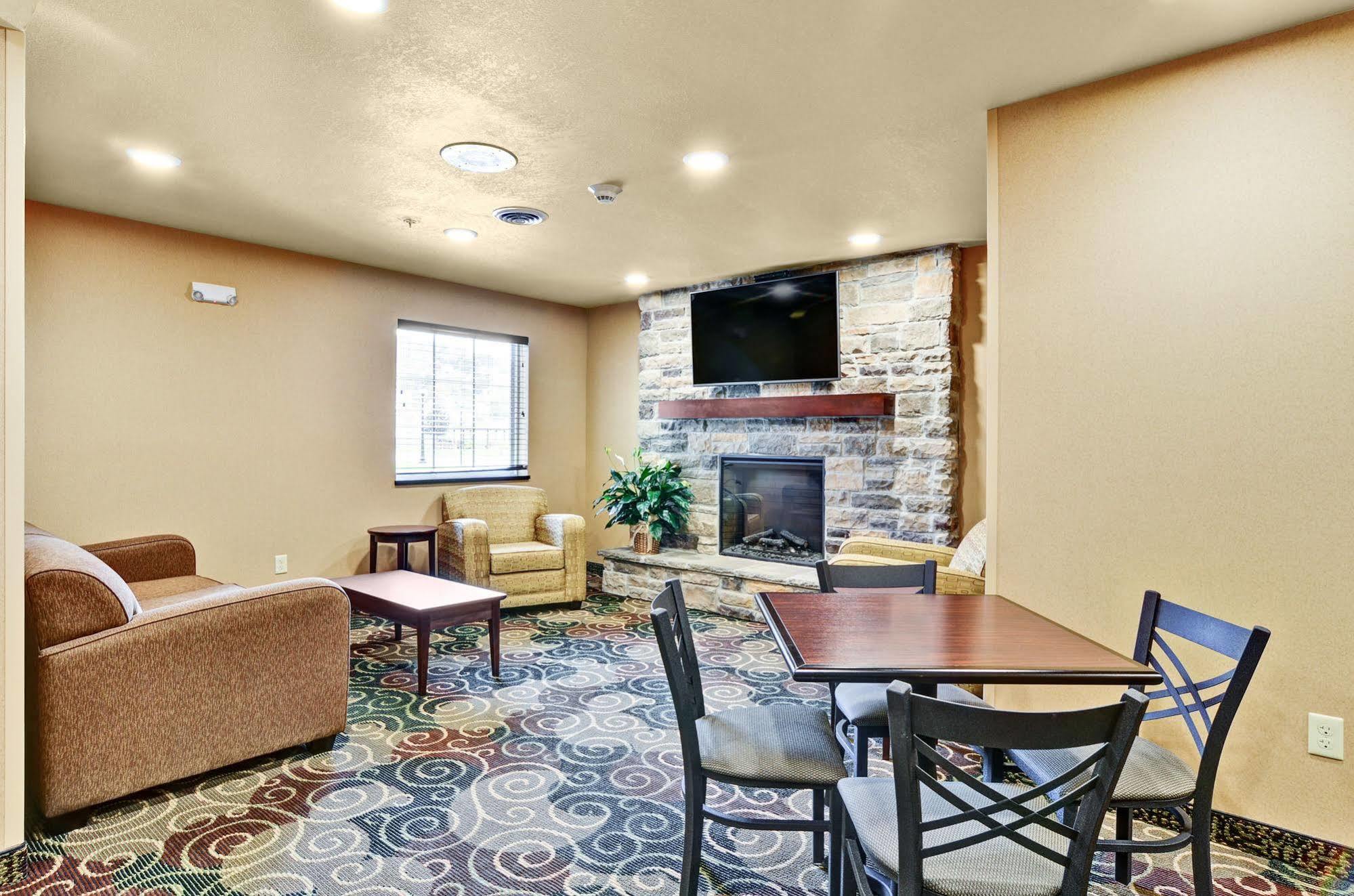 Cobblestone Inn&Suites - Ambridge Extérieur photo