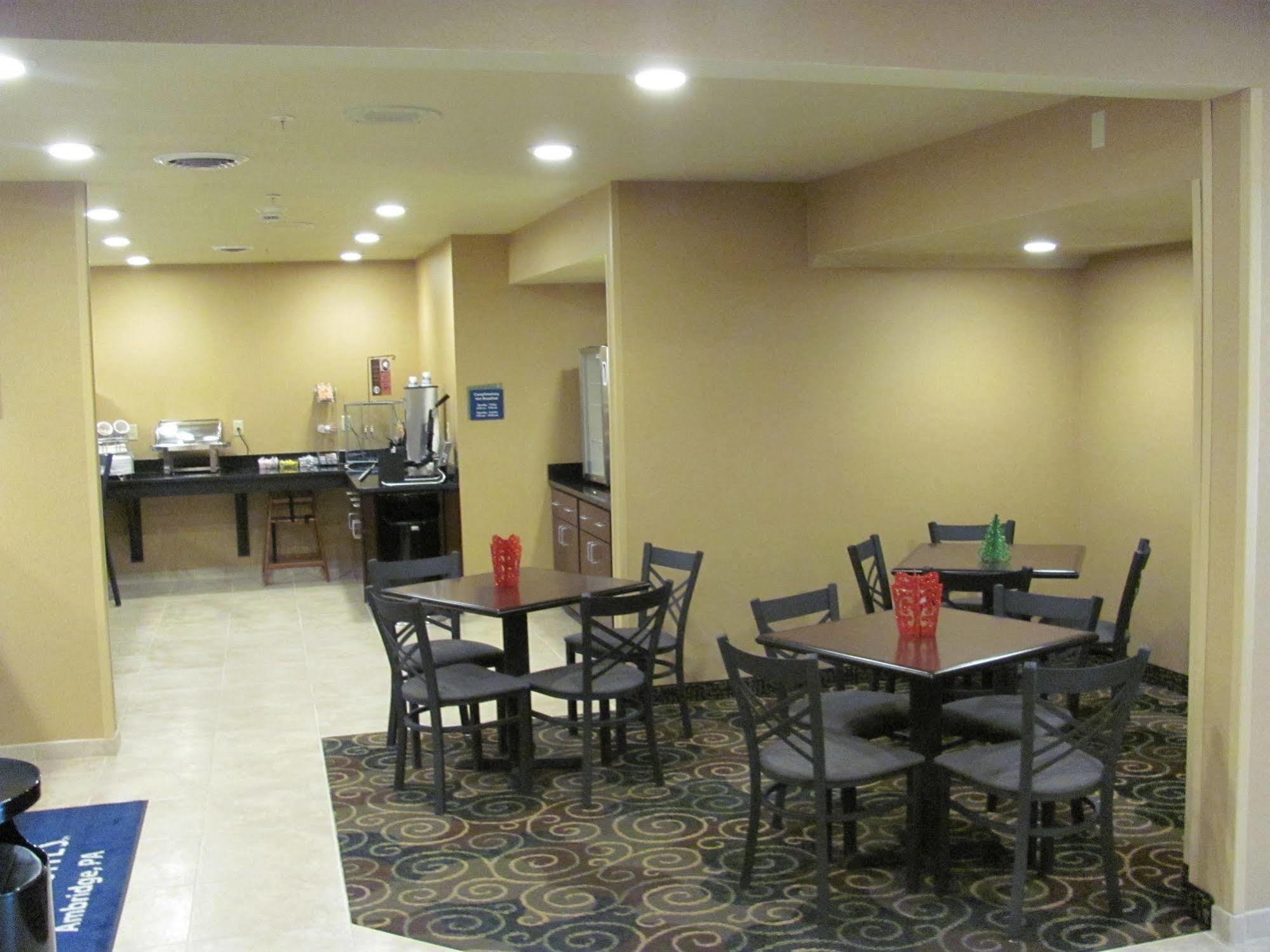 Cobblestone Inn&Suites - Ambridge Extérieur photo