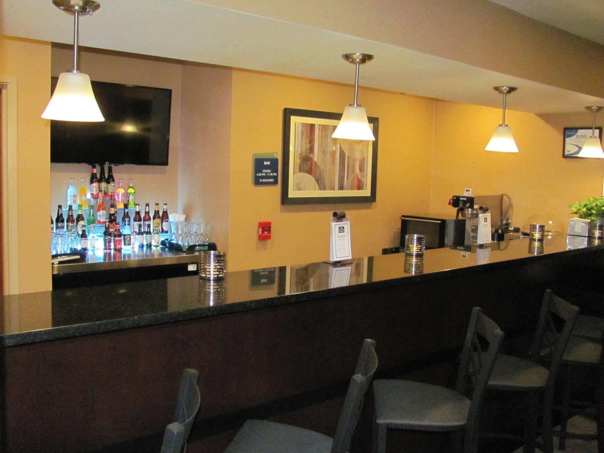 Cobblestone Inn&Suites - Ambridge Extérieur photo